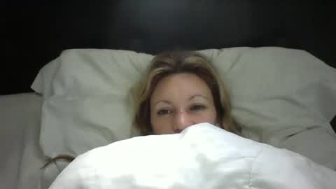 Snapshot of ammber3 chatting on September 15, 11:22 am Paula D online show from September 15, 11:22 am