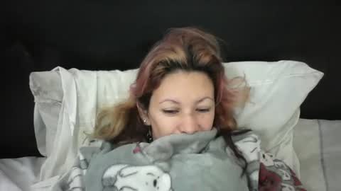 Snapshot of ammber3 chatting on December 27, 11:39 am Paula D online show from December 27, 11:39 am