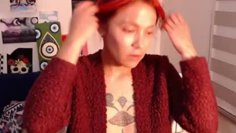 yisel online show from November 8, 11:52 pm