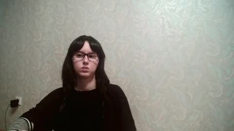 Amomira honeyx online show from June 17, 3:28 pm