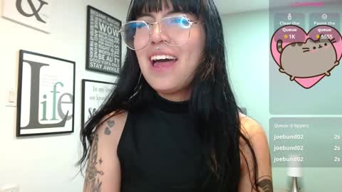Snapshot of amy__adams1 chatting on January 22, 7:57 am Amy 3 online show from January 22, 7:57 am