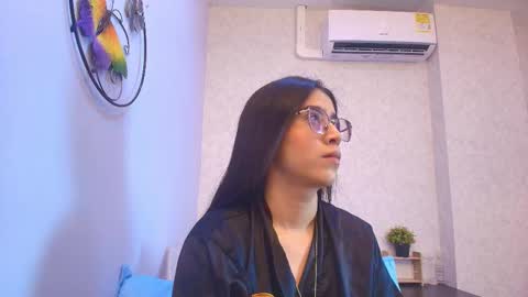 amy__wats0n online show from January 7, 7:08 pm