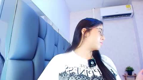 amy__wats0n online show from March 19, 7:41 pm