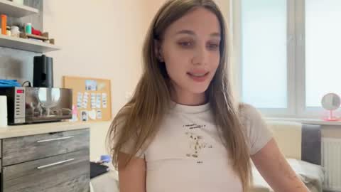 Amy Chill online show from June 2, 3:25 pm