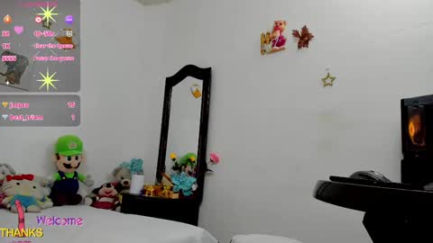 Snapshot of amy_jones07 chatting on February 12, 10:15 pm Amy online show from February 12, 10:15 pm