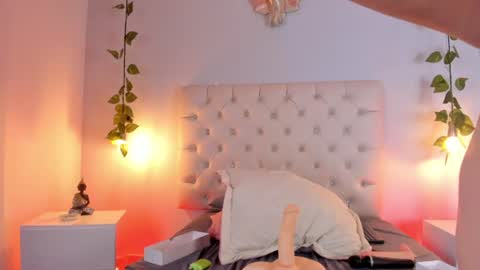 Amy online show from June 26, 2:33 pm