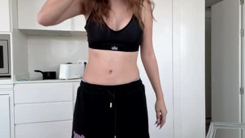 girl next door named Amy online show from May 6, 2:34 pm