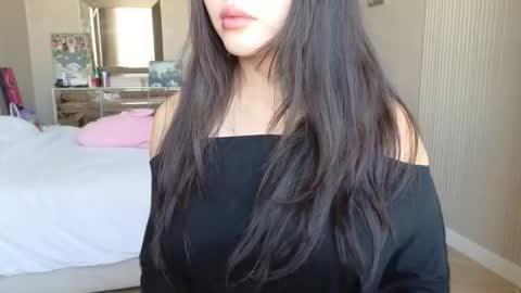 Snapshot of amyalwayshere chatting on October 11, 7:02 am girl next door named Amy online show from October 11, 7:02 am