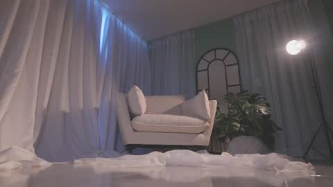 Amy Armstrong online show from February 17, 9:14 pm