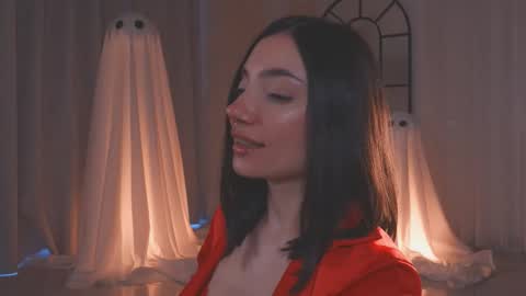 Amy Armstrong online show from October 24, 7:25 pm