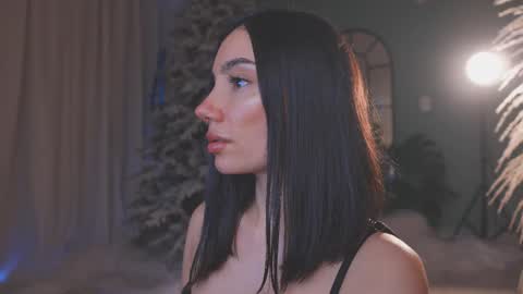 Amy Armstrong online show from January 5, 10:35 pm