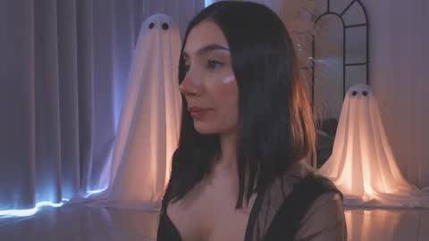 Amy Armstrong online show from October 27, 7:47 pm