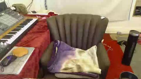 Trashely Gimpson online show from February 6, 9:46 am