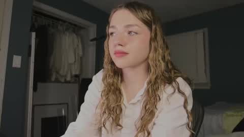 Amy online show from November 9, 6:39 am