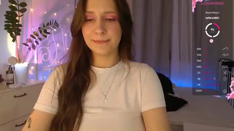 Snapshot of amylas chatting on October 16, 5:01 pm Amelia online show from October 16, 5:01 pm