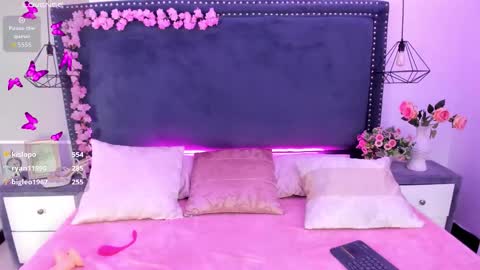 Amy    online show from November 9, 5:37 pm