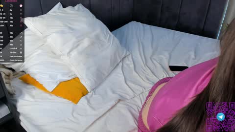 Emily online show from January 15, 9:02 am