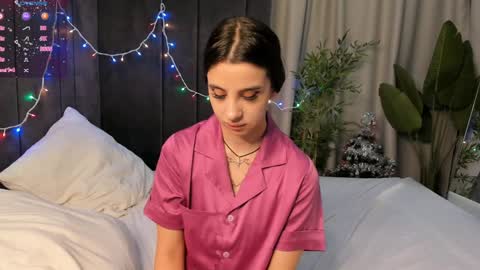 Emily online show from December 30, 3:23 pm