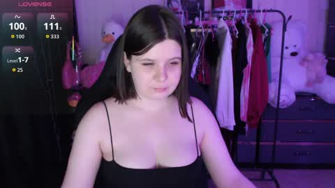 amyvibes online show from April 9, 8:47 pm