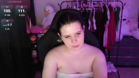 amyvibes online show from March 29, 8:32 pm