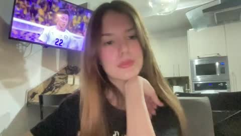 an4staz14 online show from June 18, 3:23 am