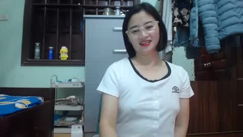 an_naughty online show from February 3, 6:33 am