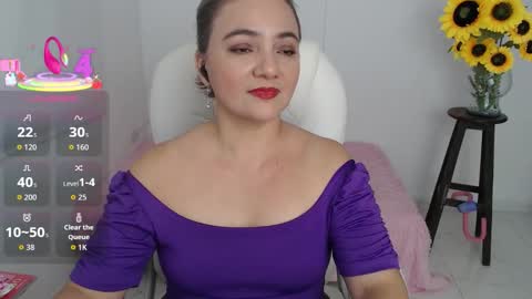 Snapshot of ana_hotmilf chatting on September 29, 11:04 pm  Ana  online show from September 29, 11:04 pm