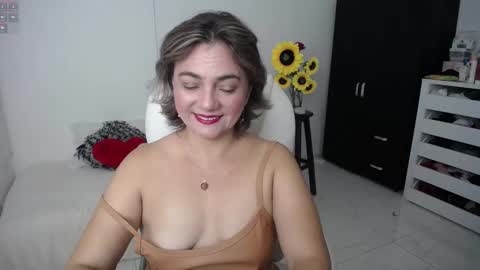 Snapshot of ana_hotmilf chatting on March 9, 11:25 pm  Ana  online show from March 9, 11:25 pm