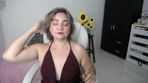 Snapshot of ana_hotmilf chatting on February 19, 11:25 pm  Ana  online show from February 19, 11:25 pm
