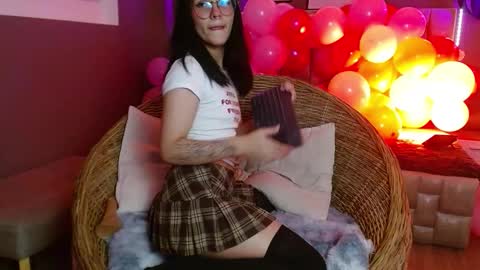 Ana online show from December 2, 5:04 am