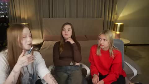 Snapshot of anabel2054 chatting on September 29, 2:38 pm Sweet girls online show from September 29, 2:38 pm