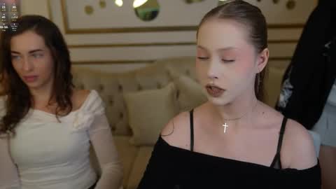 Snapshot of anabel2054 chatting on September 28, 2:37 pm Sweet girls online show from September 28, 2:37 pm