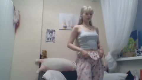 Malvina online show from July 20, 4:42 pm