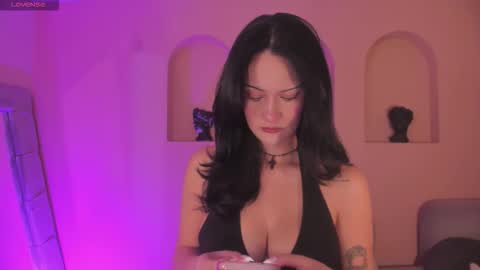 Ana  online show from November 5, 12:51 pm