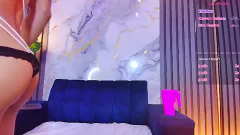 Anahia online show from July 24, 8:50 pm