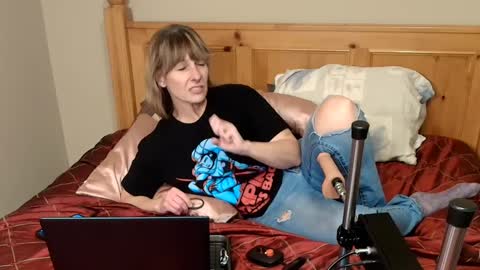 Anais Claudette online show from December 4, 2:03 am