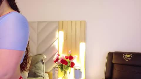 Anaise  online show from February 2, 11:39 am