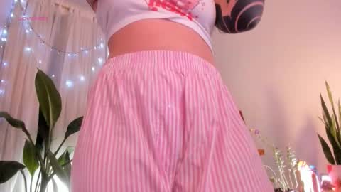 Mariana  online show from January 12, 3:52 pm