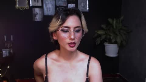 anastacia fiore18 online show from December 3, 10:45 pm