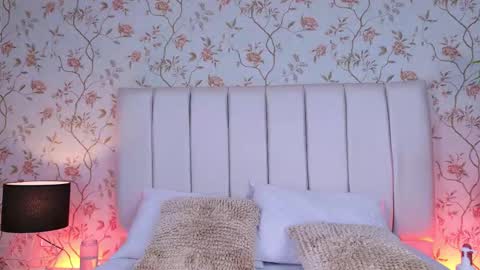 Snapshot of anastasia_steelegb chatting on October 18, 1:04 pm Mia online show from October 18, 1:04 pm