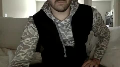 Snapshot of andees222 chatting on December 31, 4:25 pm Andees222 online show from December 31, 4:25 pm