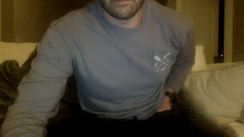 Snapshot of andees222 chatting on March 5, 2:03 am Andees222 online show from March 5, 2:03 am