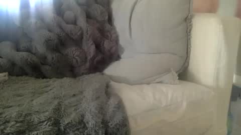 Snapshot of andees222 chatting on February 28, 7:56 pm Andees222 online show from February 28, 7:56 pm