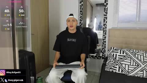 Snapshot of ander_bisex chatting on October 13, 11:23 am Ander online show from October 13, 11:23 am