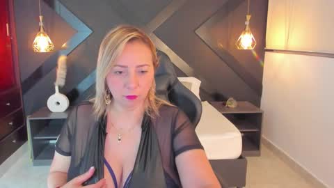 A N D R E online show from March 19, 1:44 am