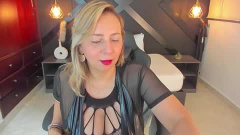 A N D R E online show from February 21, 1:52 am