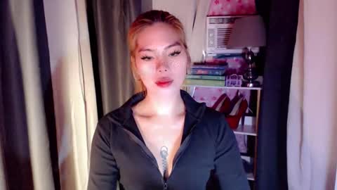 andrea06121998 online show from February 14, 3:04 pm