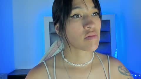 Snapshot of andrea_brunette_ chatting on September 30, 1:43 pm andrea_brunette_ online show from September 30, 1:43 pm