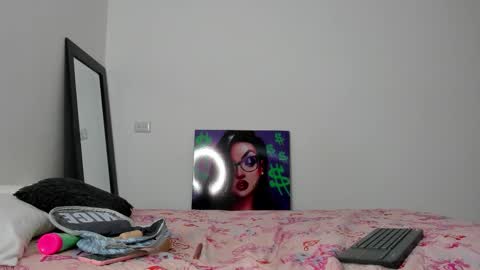 Snapshot of andrea_cherryy_ chatting on September 29, 6:18 pm Andrea Cherry online show from September 29, 6:18 pm