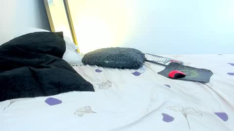 Andrea Cherry online show from March 7, 3:23 pm